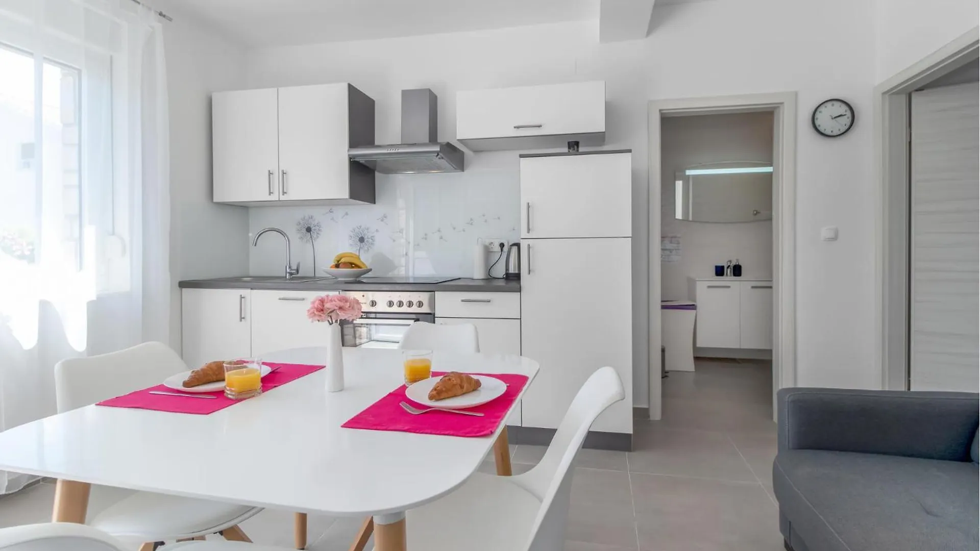 Cozy Apartment In Novi Vinodolski With Wifi