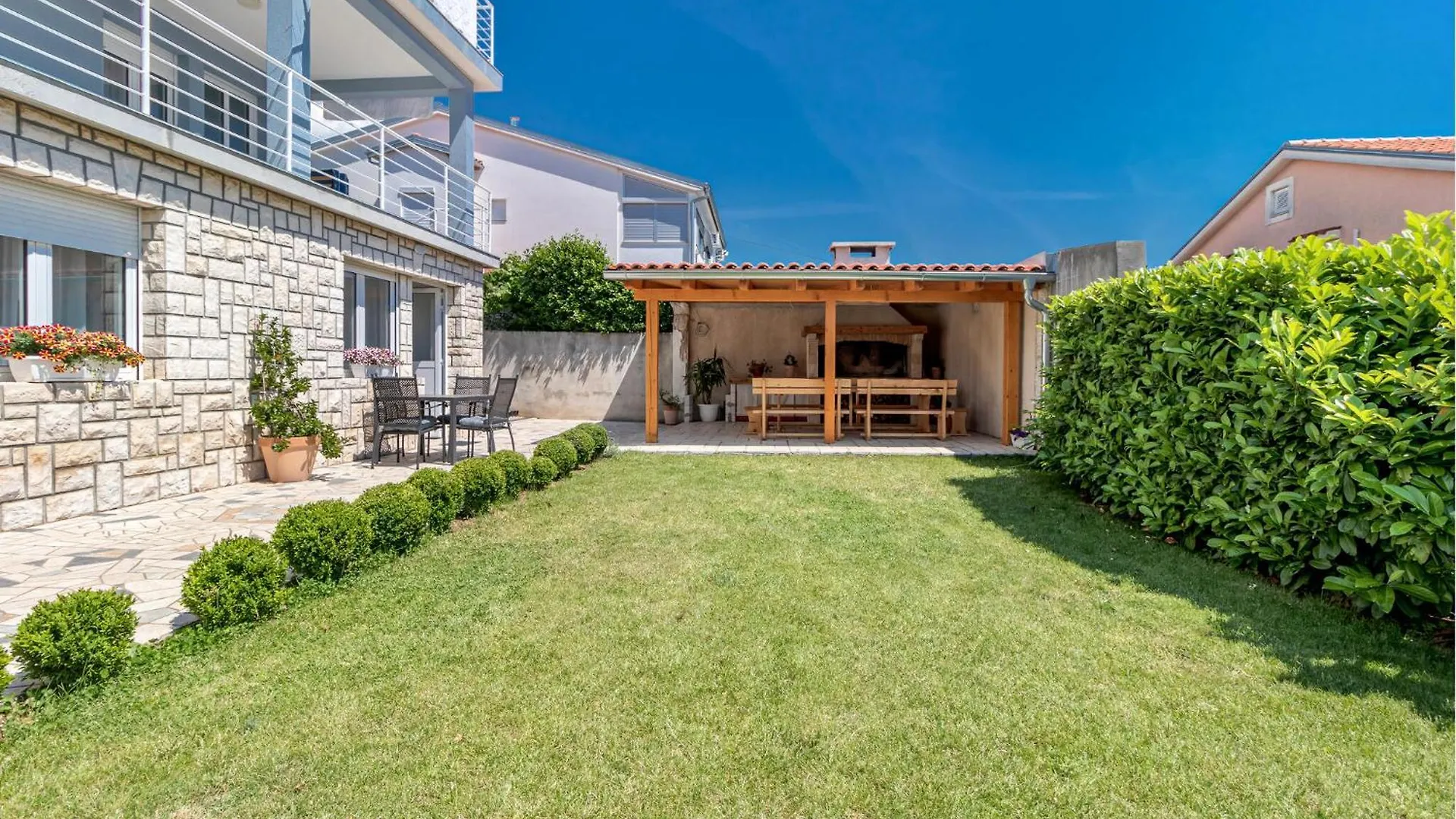Cozy Apartment In Novi Vinodolski With Wifi